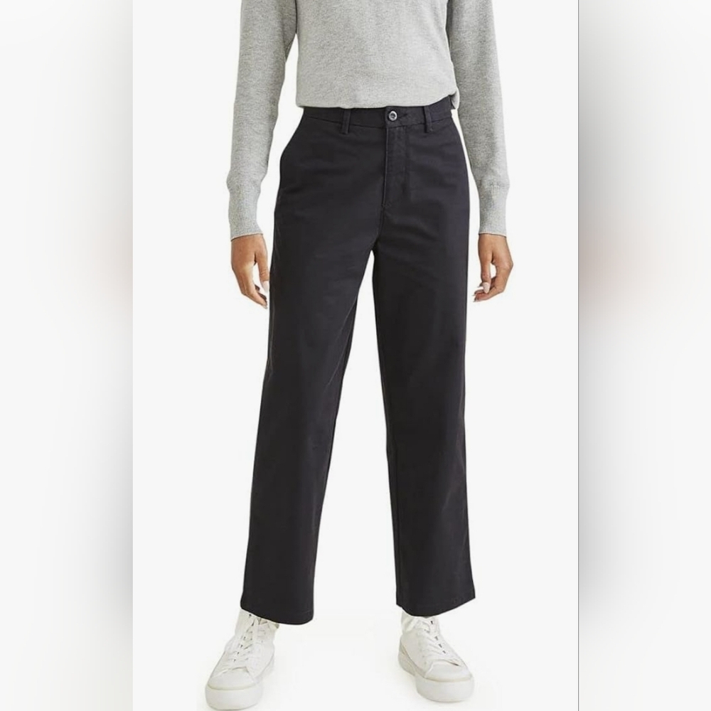 Dockers  women's weekend Chino skinny sz 28 water less stretch black